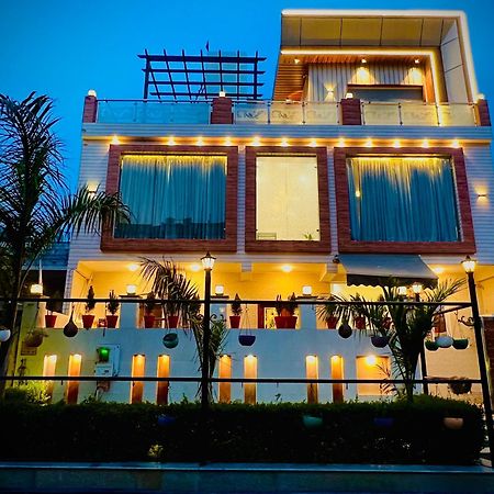 Crescent Inn Greater Noida Exteriér fotografie